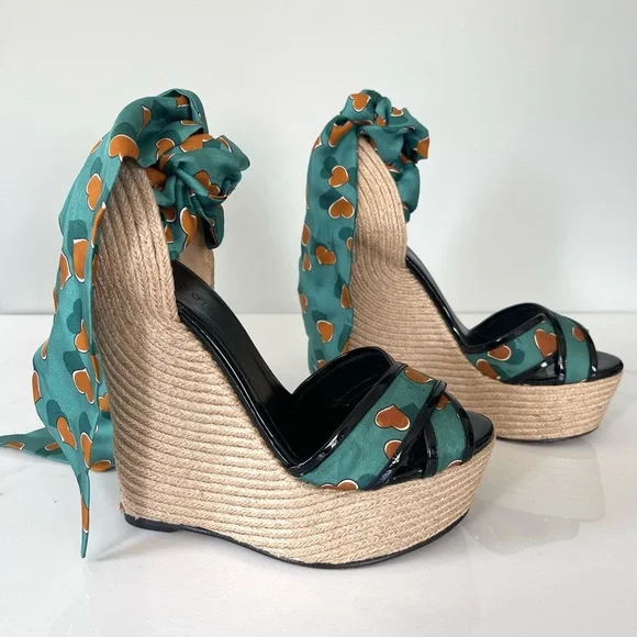 AUTHENTIC GUCCI RUNWAY WEDGE SANDALS - Picture 7 of 17